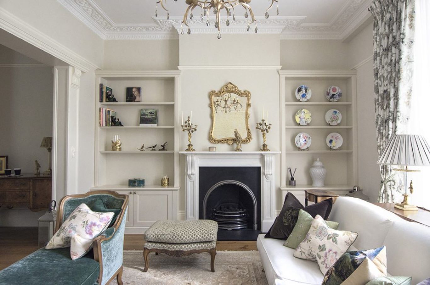 Victorian Interior Design 101: All About the Style That Screams “More Is  More”